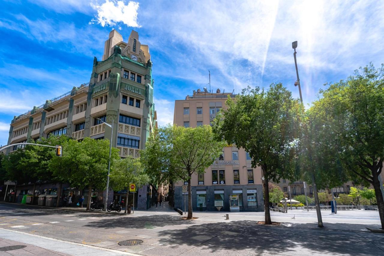 Espectacular Loft En Centrico Edificio Singular Lägenhet Manresa Exteriör bild