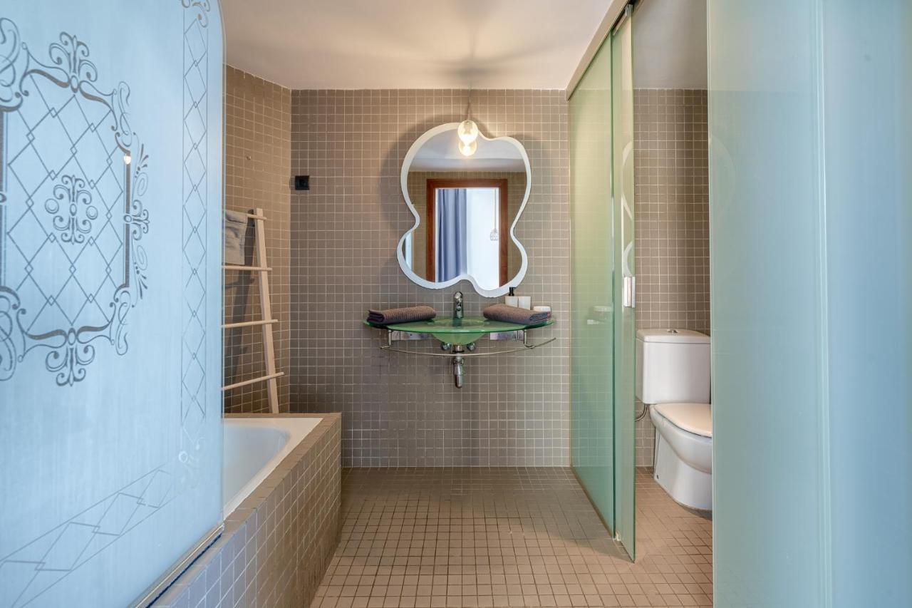 Espectacular Loft En Centrico Edificio Singular Lägenhet Manresa Exteriör bild